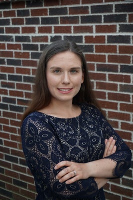 Portrait of Sarah Vega, Real Estate Agent